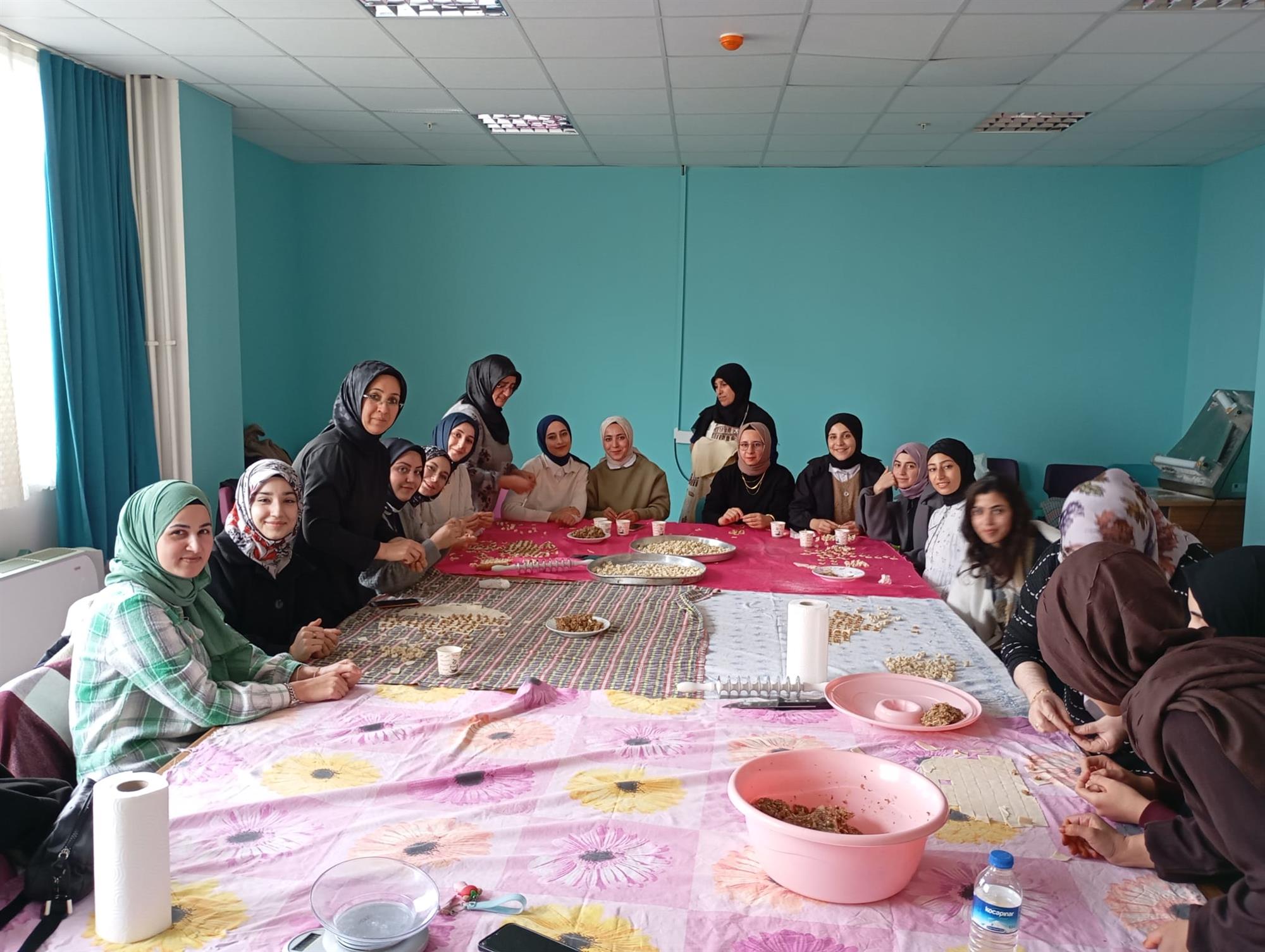 Bacıyan-ı Anadolu Topluluğu, Geleneksel Tat Mantı Yapım Atölyesi etkinliğini düzenledi.