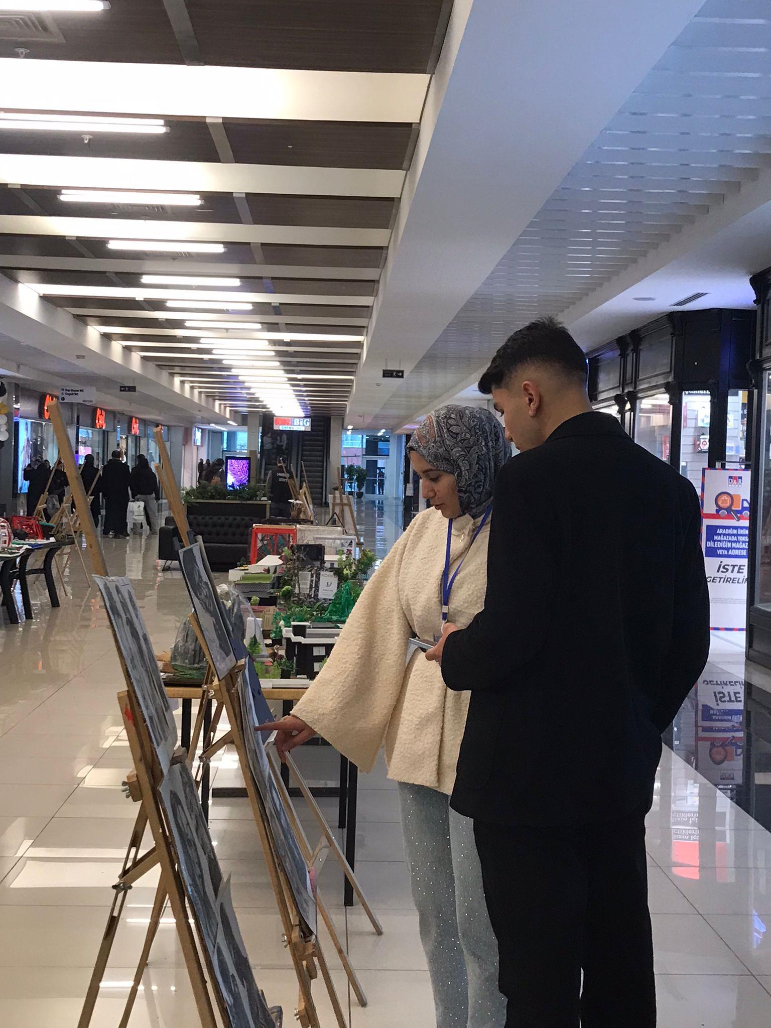 Kültür Sanat ve Fotoğraf Topluluğundan Yılsonu Sergisi