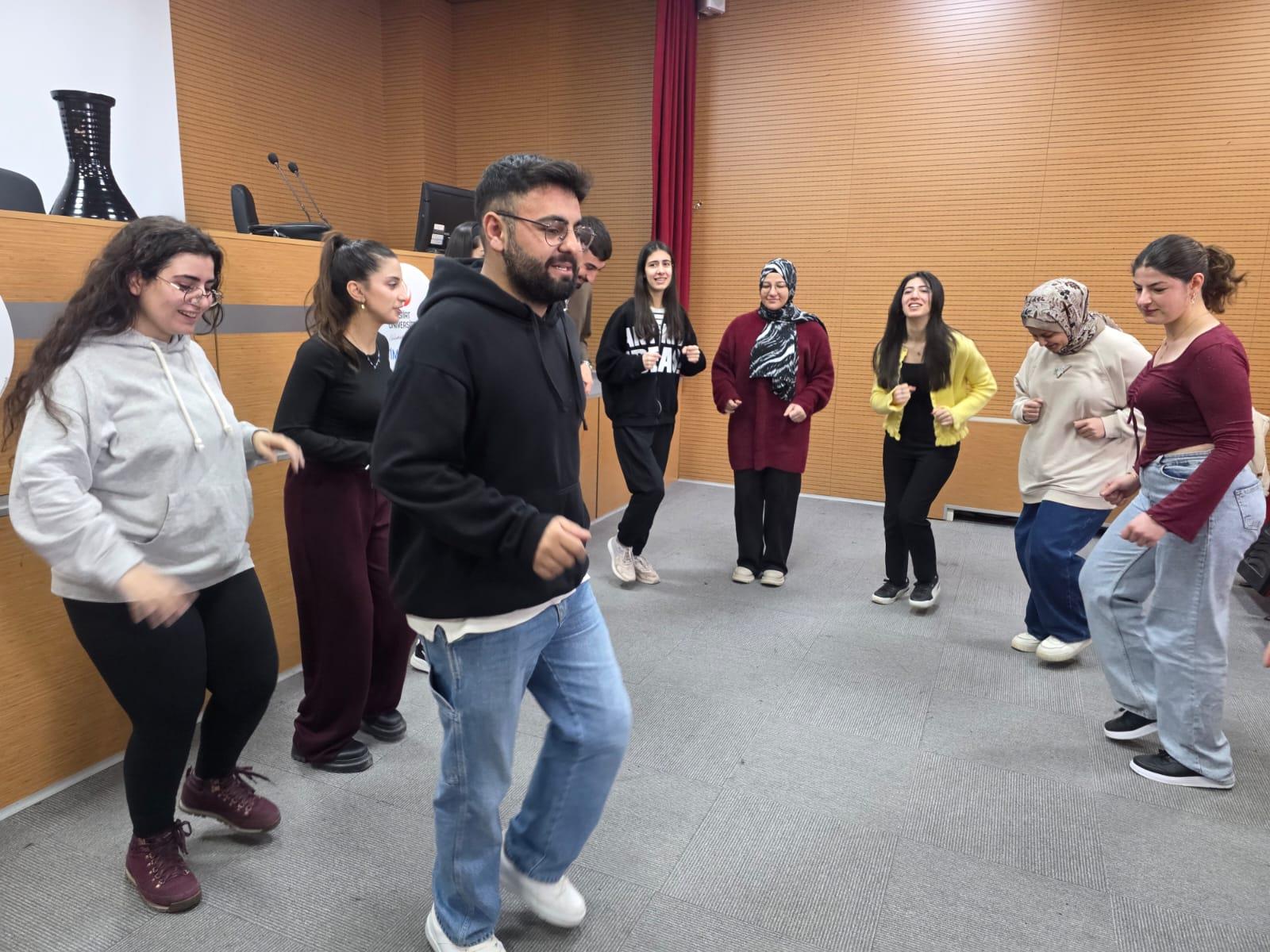 Oyunlaştırma Yöntemleri Semineri Gerçekleştirildi.