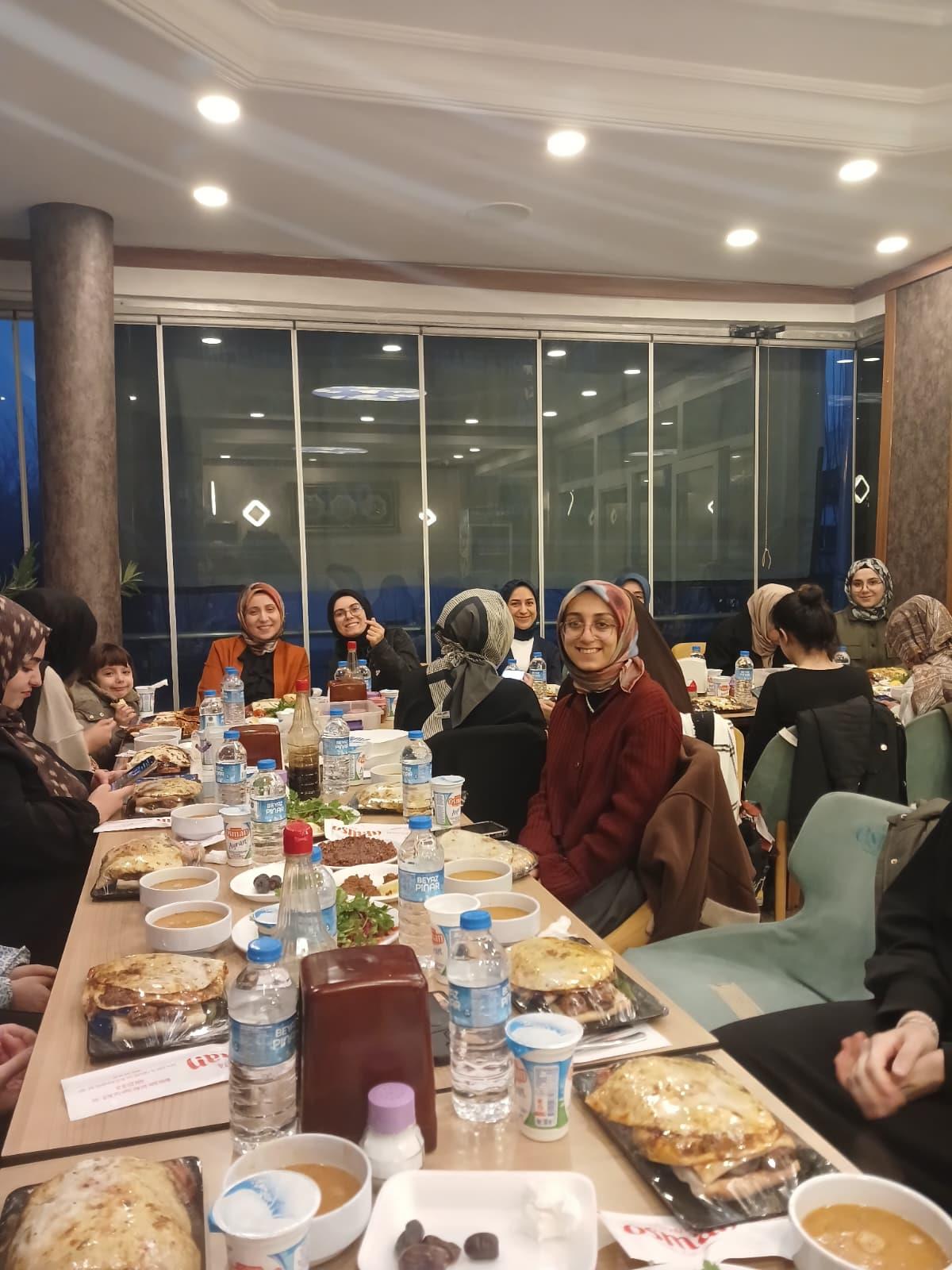 Ramazan’ın Bereketi Aynı Sofrada Buluştu