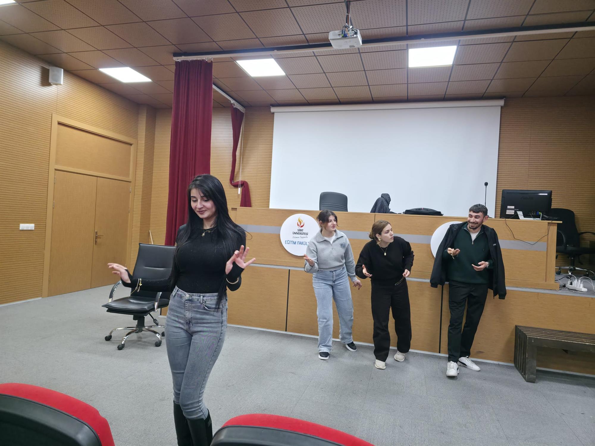 Yaratıcı Drama Topluluğu’ndan Genel Prova Çalışması